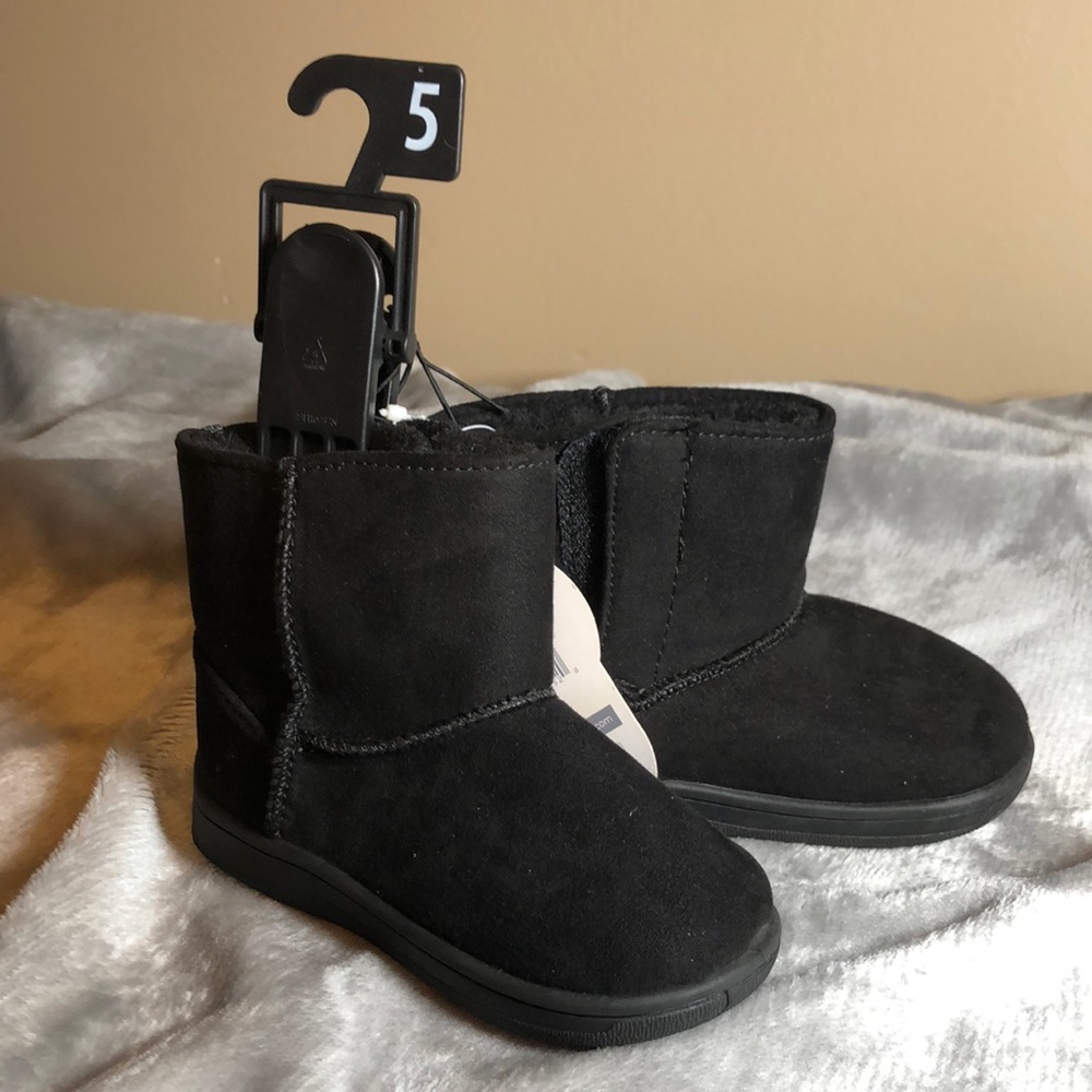 NWT Toddler Black Suede Boots